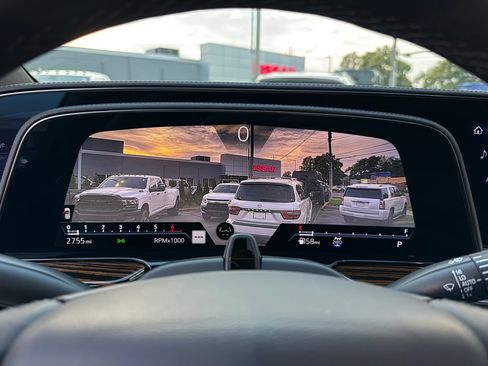 Used 2024 Cadillac Escalade ESV Premium Luxury image 52