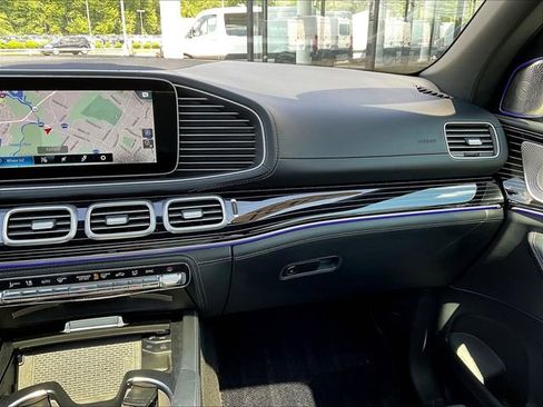 Certified 2021 Mercedes-Benz Maybach GLS 600 4MATIC image 28