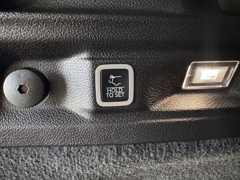 Used 2023 Jeep Grand Cherokee L Summit w/ Advanced Protech Group IV AWD/4WD image 42