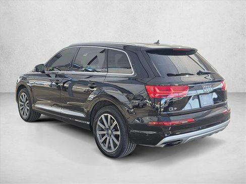 Used 2017 Audi Q7 3.0T Prestige w/ Prestige Package image 3