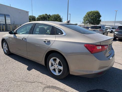 Used 2024 Chevrolet Malibu LS FWD image 3