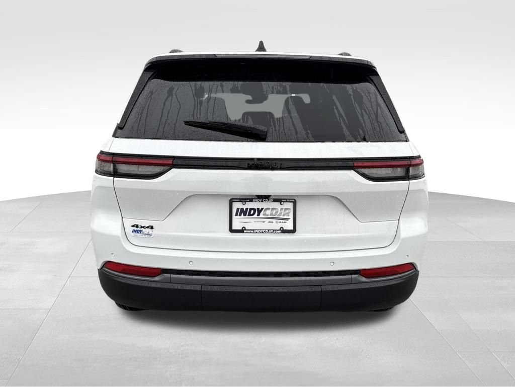 New 2026 Jeep Grand Cherokee Altitude AWD/4WD image 5