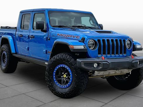 Used 2022 Jeep Gladiator Mojave w/ LED Lighting Group AWD/4WD image 3