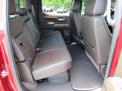 Used 2024 GMC Sierra 1500 Denali AWD/4WD image 37