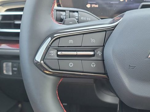 New 2026 Chevrolet Traverse RS image 25