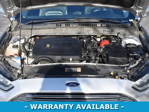 Used 2016 Ford Fusion SE w/ Equipment Group 202A image 17