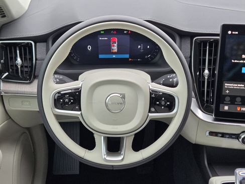 New 2026 Volvo XC90 B6 Ultra image 28