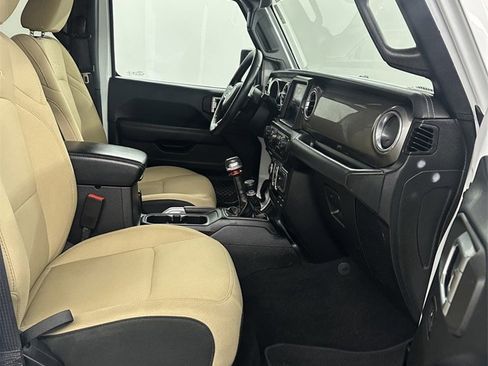 Used 2018 Jeep Wrangler Unlimited Sahara w/ Dual Top Group image 45