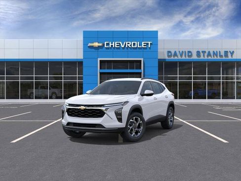 New 2026 Chevrolet Trax LT FWD image 25