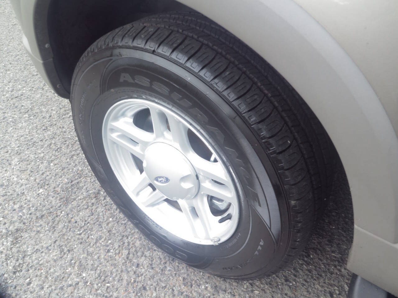 Used 2002 Ford Explorer XLT AWD/4WD image 29