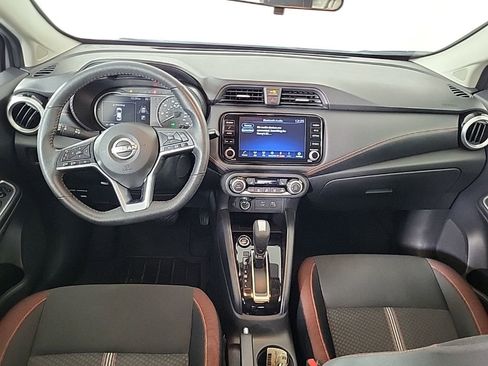 Used 2024 Nissan Versa SR image 12