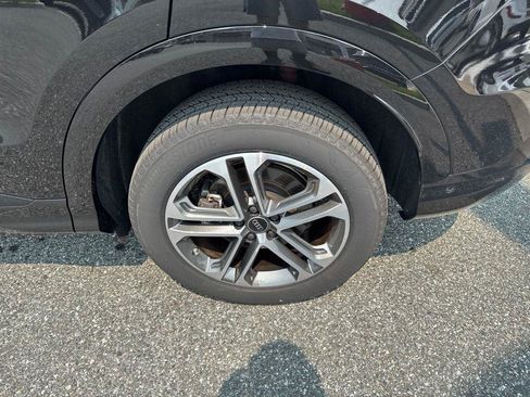 Used 2025 Audi Q5 Premium w/ Convenience Package AWD/4WD image 8