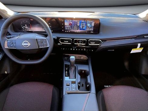 New 2026 Nissan Sentra SR image 5