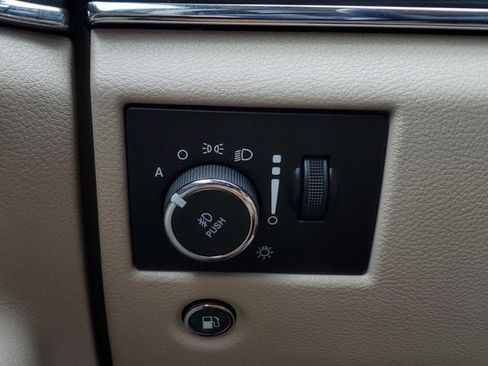 Certified 2019 Jeep Grand Cherokee Limited AWD/4WD image 36