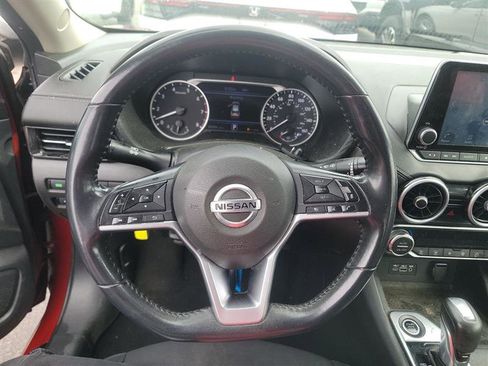Used 2020 Nissan Sentra SV FWD image 11