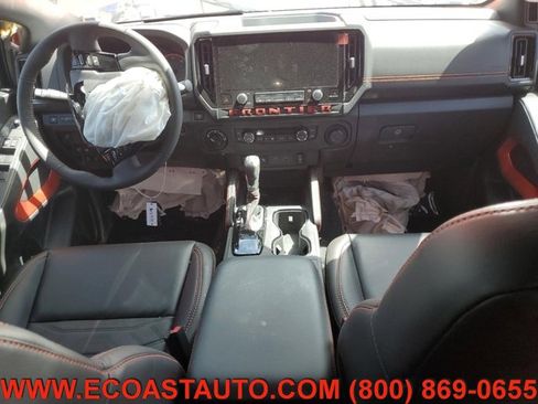 Used 2025 Nissan Frontier PRO-4X w/ Pro Premium Package image 8