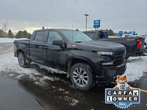 Used 2020 Chevrolet Silverado 1500 RST image 2