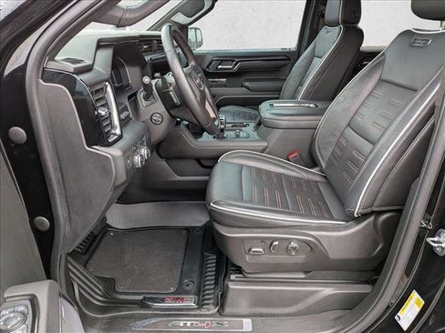 Used 2022 GMC Sierra 1500 AT4X image 16