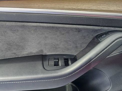 Used 2023 Tesla Model 3 Standard Range RWD image 13