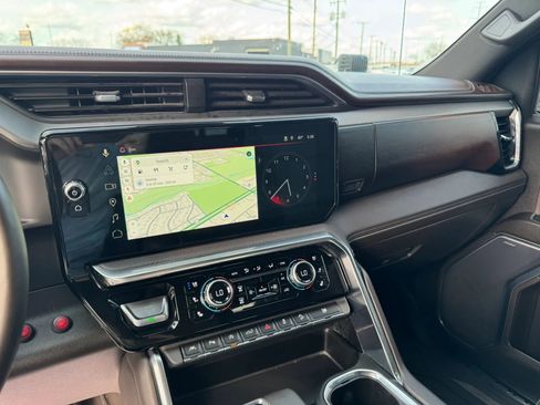 Used 2023 GMC Sierra 1500 Denali w/ Technology Package image 21