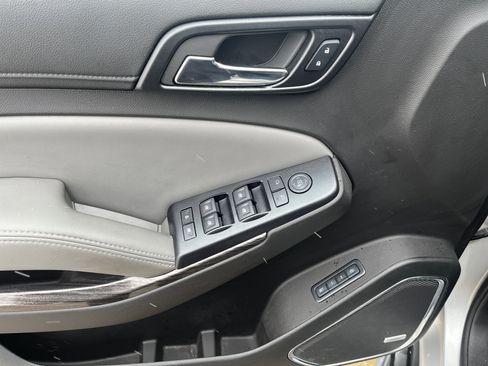 Used 2015 Chevrolet Tahoe LT image 12