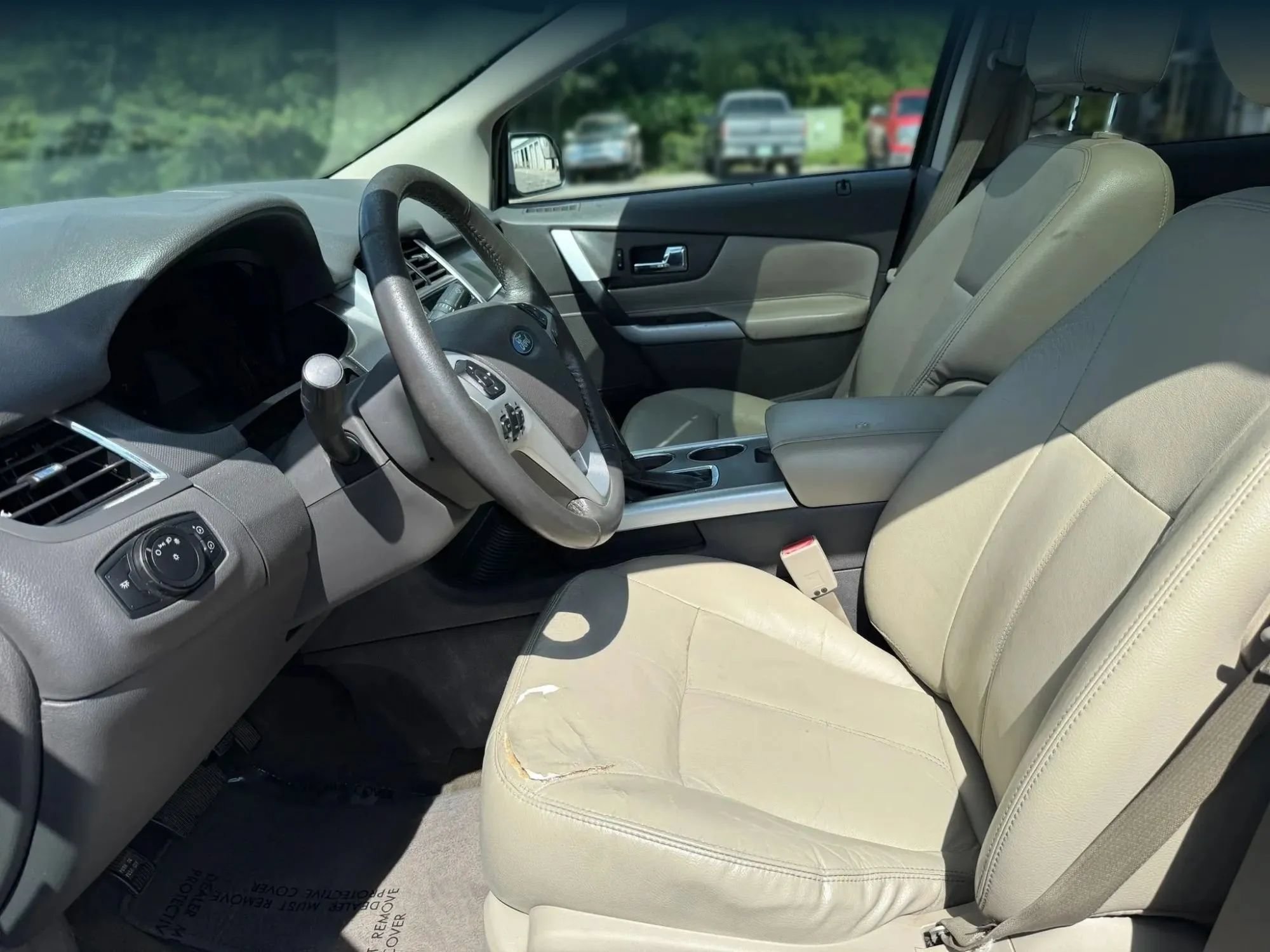 Used 2013 Ford Edge SEL FWD image 2