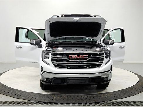 New 2026 GMC Sierra 1500 SLT w/ SLT Premium Plus Package image 10