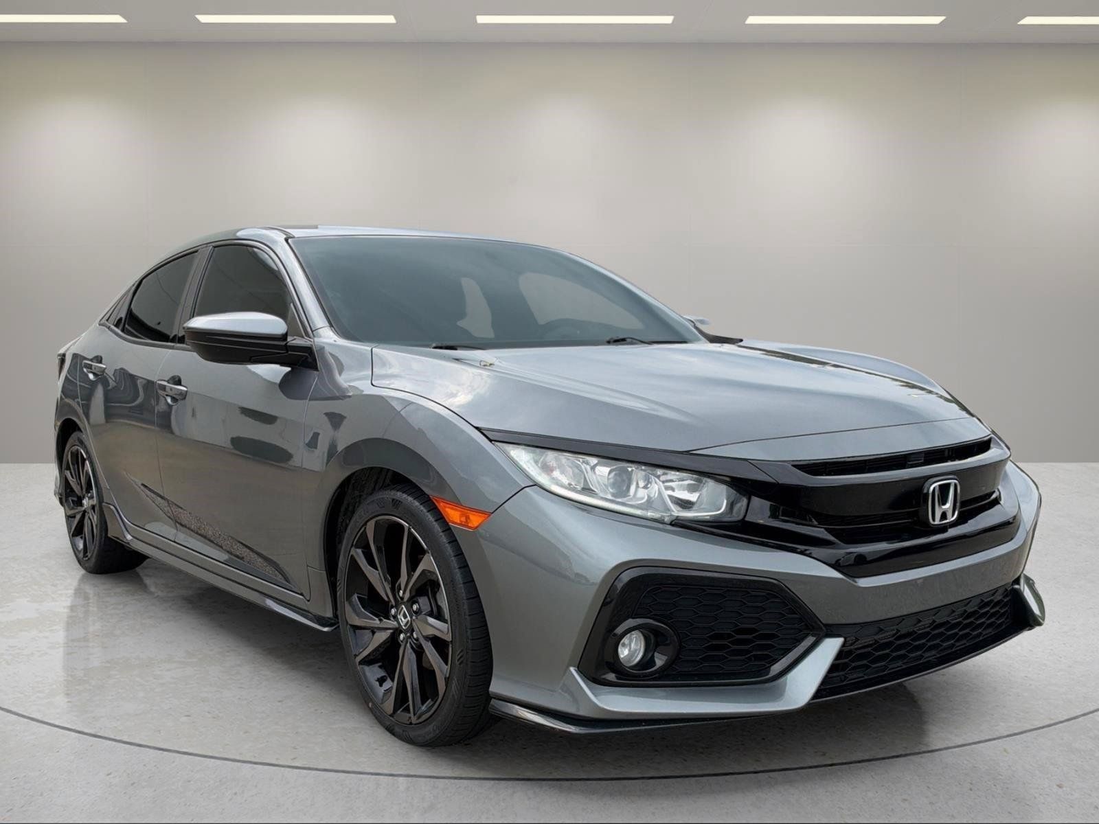 Used 2018 Honda Civic Sport image 8