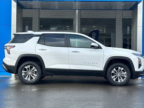 New 2026 Chevrolet Equinox LT image 4