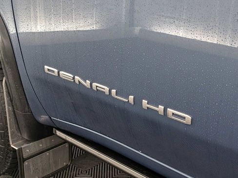 Used 2024 GMC Sierra 2500 Denali Ultimate image 11