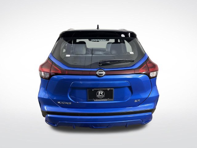 Used 2024 Nissan Kicks SR w/ SR Premium Package FWD image 32
