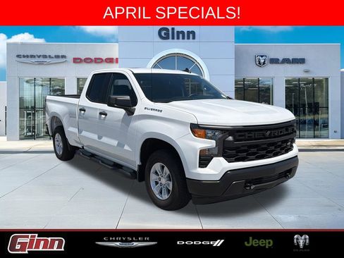 Used 2025 Chevrolet Silverado 1500 W/T w/ WT Value Package RWD image 1