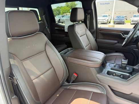 Used 2024 GMC Sierra 1500 Denali w/ Denali Reserve Package AWD/4WD image 13