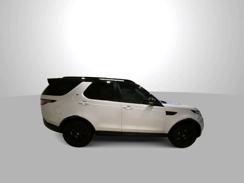 Used 2020 Land Rover Discovery HSE image 9
