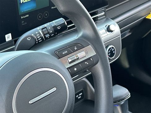 New 2026 Hyundai Kona SE image 23