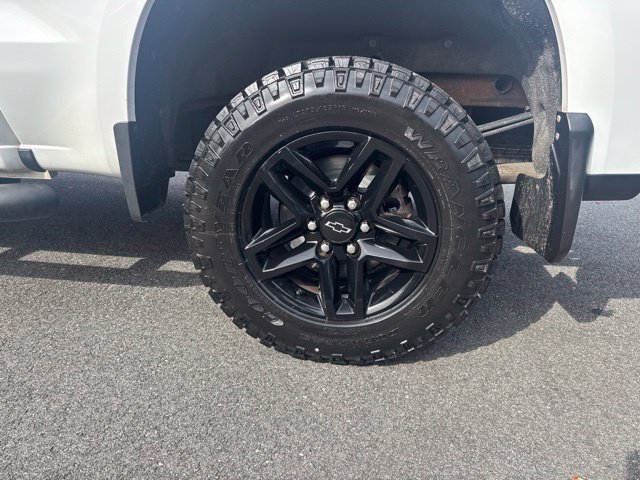 Used 2019 Chevrolet Silverado 1500 LT Trail Boss AWD/4WD image 8
