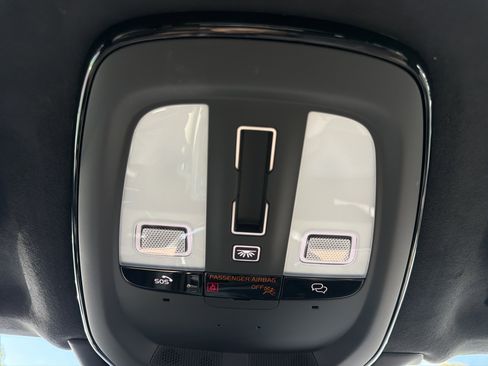 Used 2026 Volvo XC90 B6 Ultra w/ Lounge Package AWD/4WD image 29