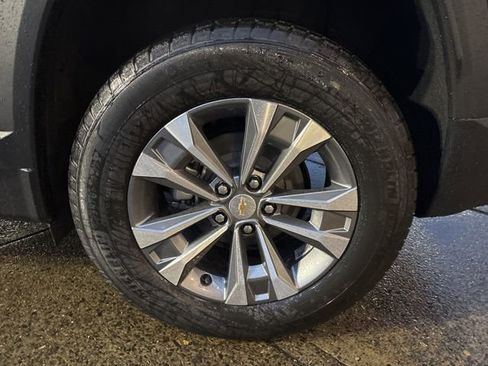 New 2026 Chevrolet Equinox LT w/ Safety and Technology Package AWD/4WD image 12