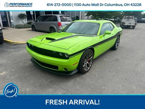 Used 2015 Dodge Challenger SRT RWD image 8