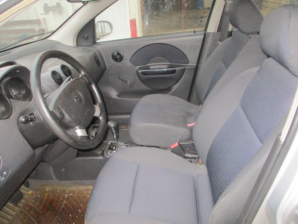 Used 2006 Chevrolet Aveo LS FWD image 27