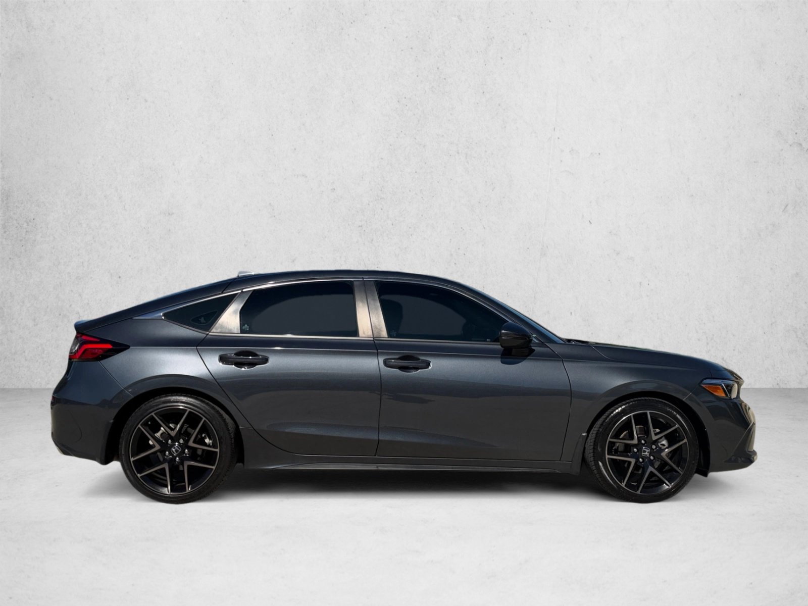Used 2024 Honda Civic Sport Touring image 4