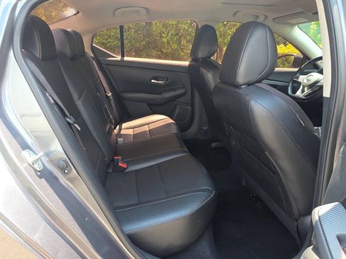 Used 2021 Nissan Sentra SR w/ SR Premium Package FWD image 31