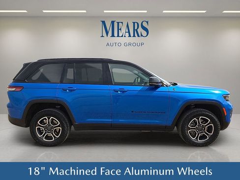 Used 2023 Jeep Grand Cherokee Trailhawk w/ Advanced Protech Group II image 7
