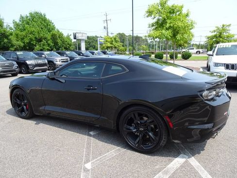 Used 2022 Chevrolet Camaro LT w/ RS Package RWD image 6