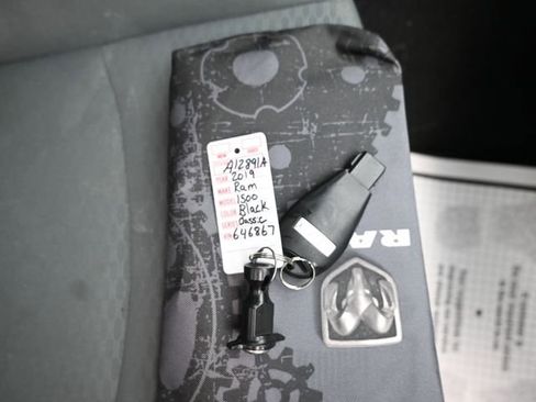 Used 2019 RAM 1500 Express w/ Express Value Package image 9