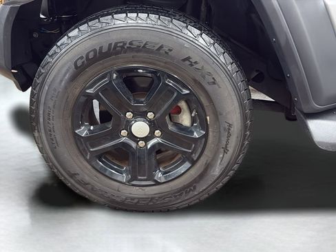 Used 2018 Jeep Wrangler Unlimited Sport S AWD/4WD image 21