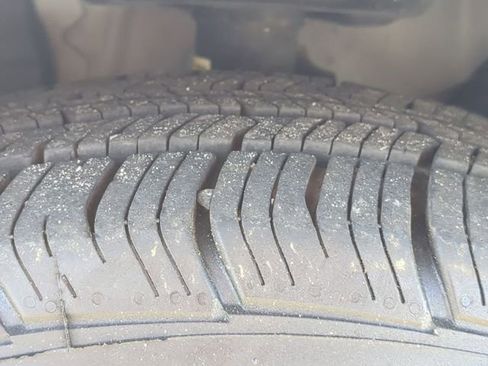 Used 2020 Chevrolet Sonic LT image 19