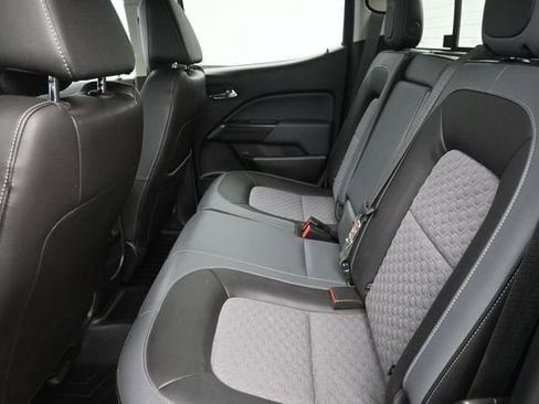 Used 2018 Chevrolet Colorado Z71 AWD/4WD image 18