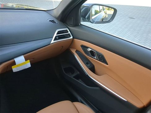 New 2025 BMW 330i xDrive Sedan w/ Premium Package image 17