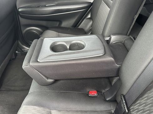 Used 2017 Nissan Rogue S image 27